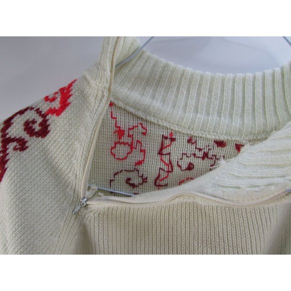 Full Fashioned Imports Sweater 100% Acrylic Size Medium 23x25 - Picture 7 of 8